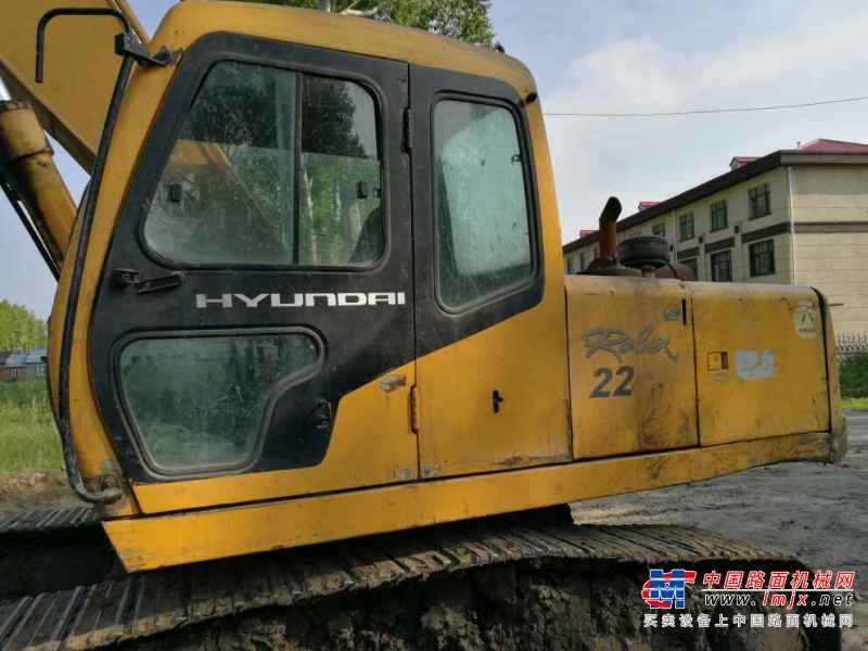 黑龙江出售转让二手10000小时2004年现代R200挖掘机