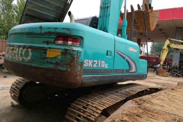 湖北出售转让二手7000小时2012年神钢SK210LC挖掘机