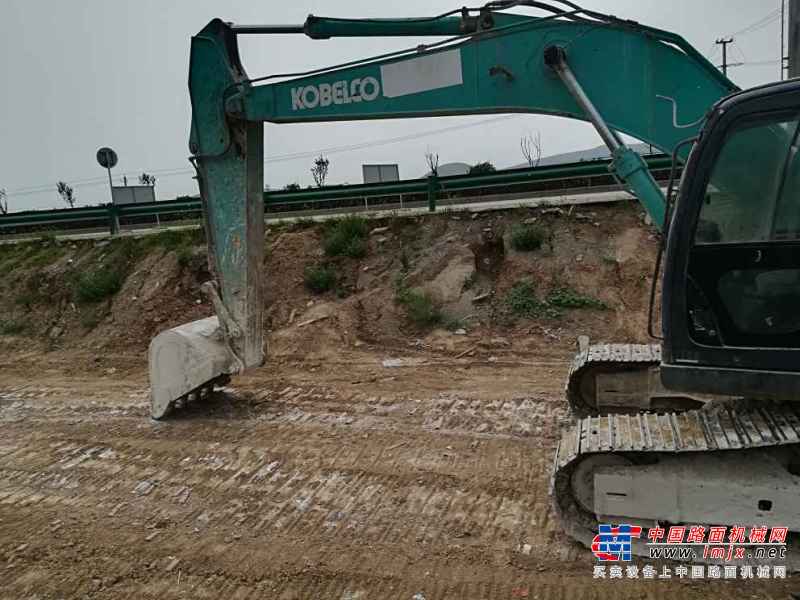 安徽出售转让二手10000小时2009年神钢SK200挖掘机