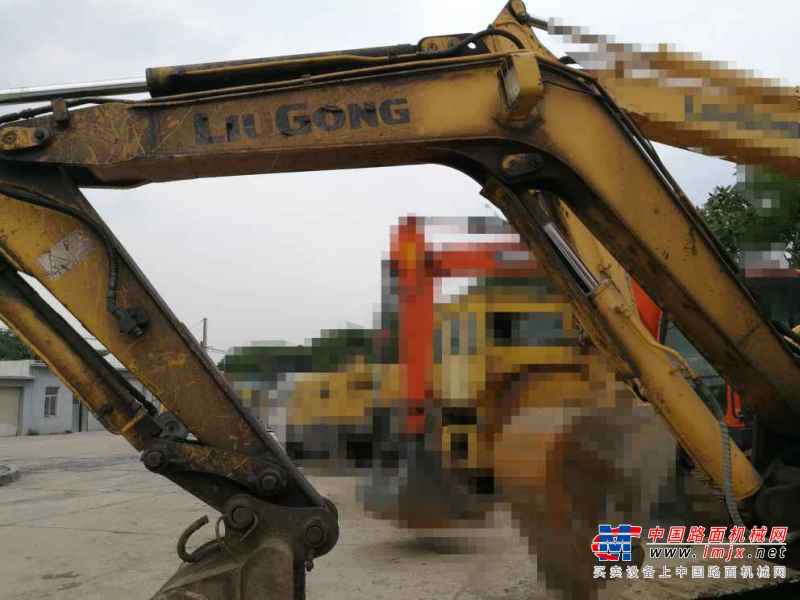 辽宁出售转让二手8000小时2010年柳工CLG906C挖掘机