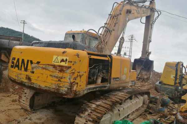 云南出售转让二手8756小时2012年三一重工SY215C挖掘机