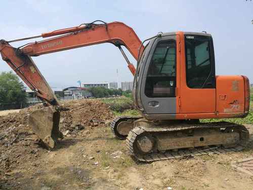 安徽出售转让二手9800小时2011年日立ZX70挖掘机