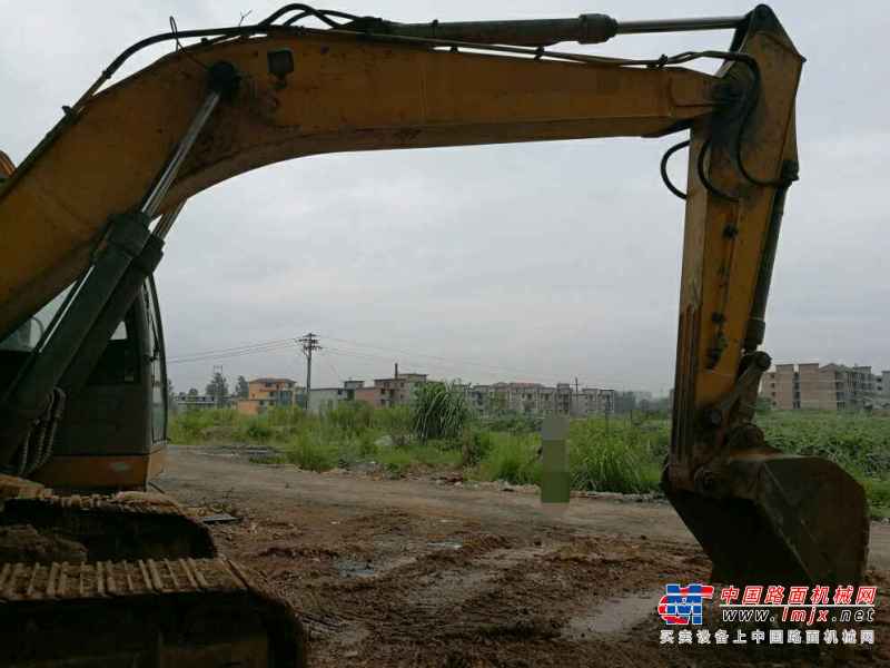 江西出售转让二手6000小时2011年徐工XE215C挖掘机