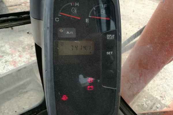 安徽出售转让二手7500小时2011年日立ZX60挖掘机