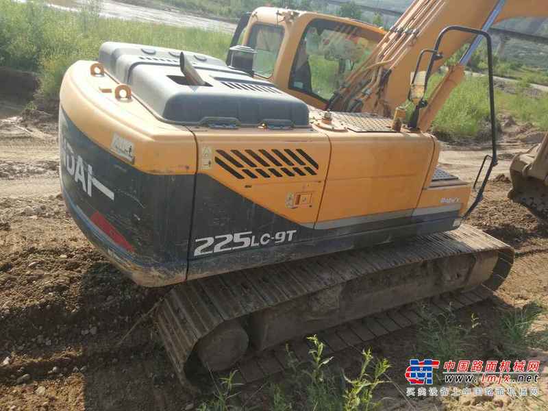 甘肃出售转让二手3400小时2012年现代R225LC挖掘机