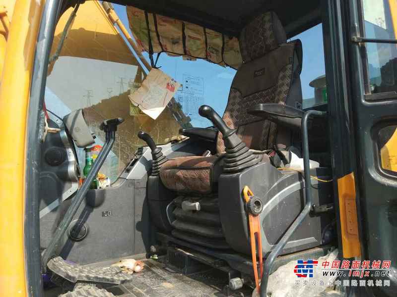 甘肃出售转让二手3400小时2012年现代R225LC挖掘机
