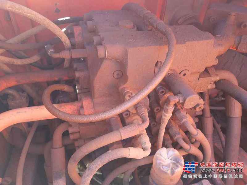 甘肃出售转让二手8500小时2011年斗山DH225LC挖掘机