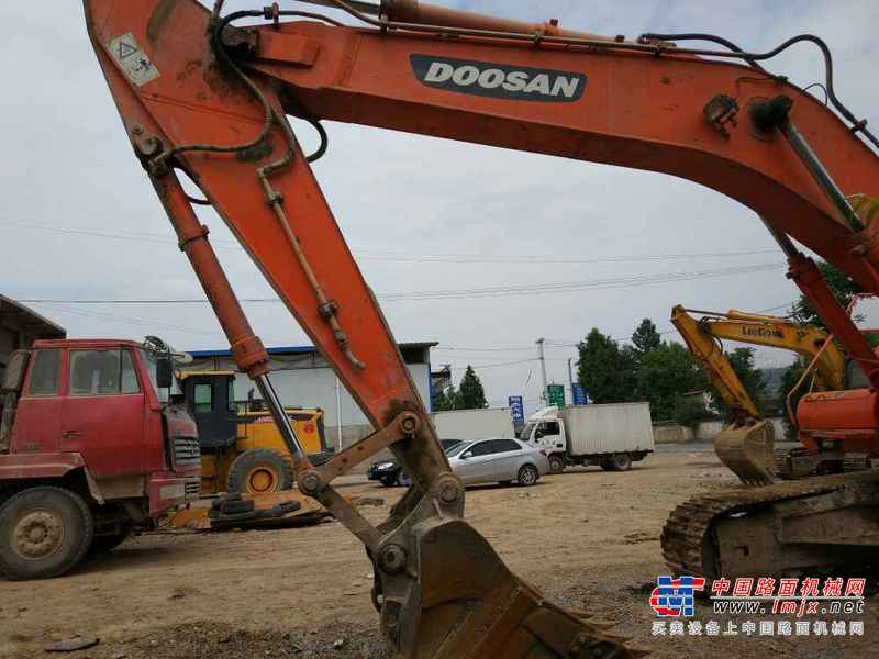 甘肃出售转让二手20000小时2005年大宇DH220LC挖掘机