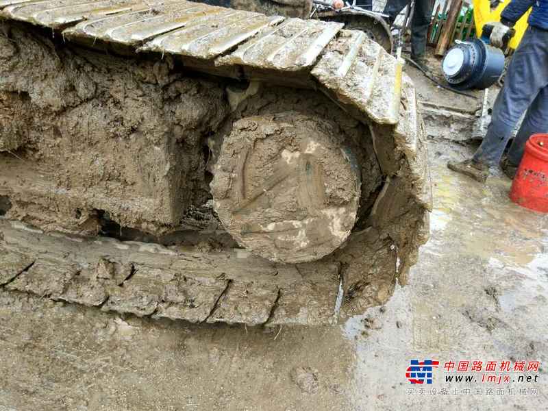 吉林出售转让二手8541小时2005年大宇DH220LC挖掘机