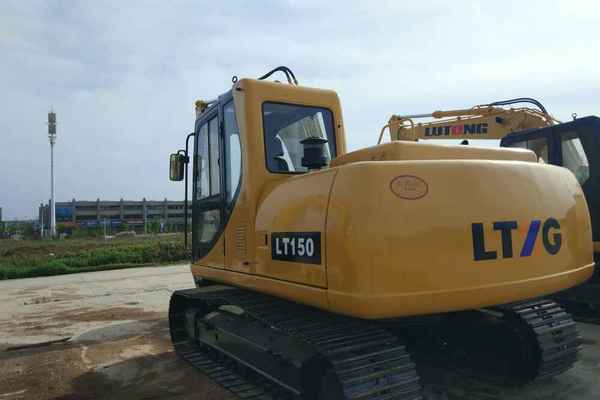 湖北出售转让二手10小时2015年路通重工LT150挖掘机