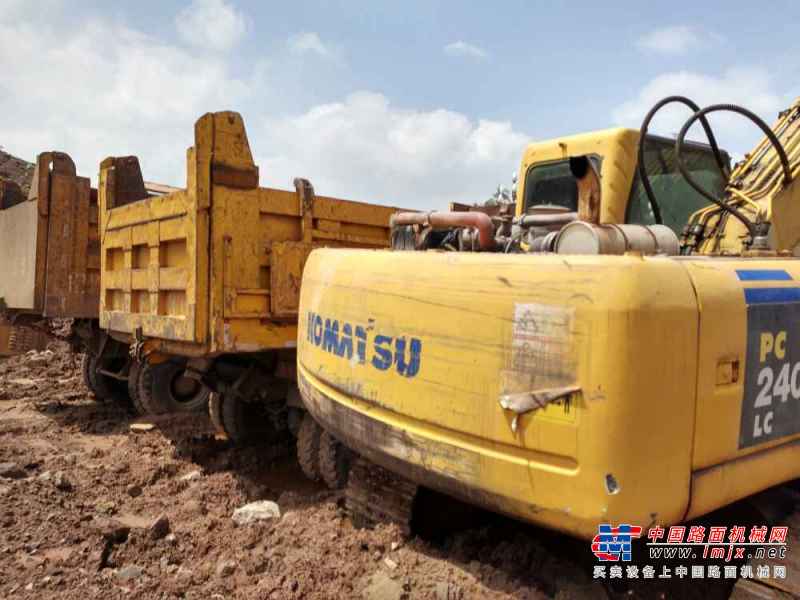 四川出售转让二手8000小时2011年力士德SC230挖掘机