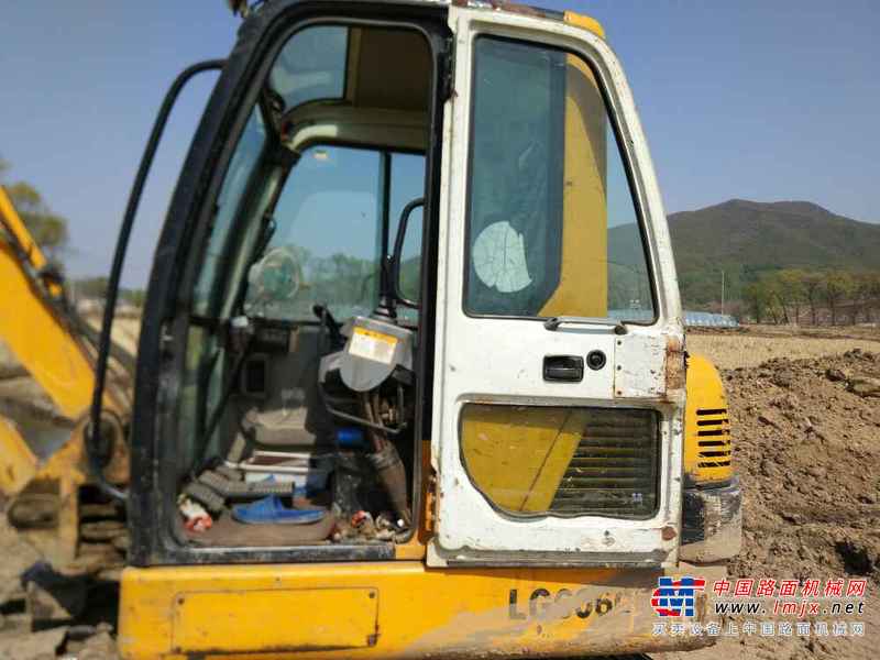 吉林出售转让二手5214小时2009年龙工LG6060D挖掘机
