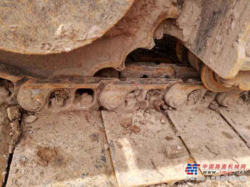 四川出售转让二手8000小时2011年现代R80挖掘机