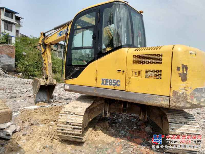 四川出售转让二手5800小时2012年徐工XE85C挖掘机