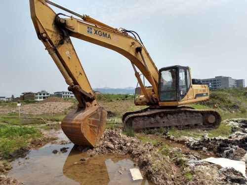 四川出售转让二手7000小时2010年厦工XG833挖掘机