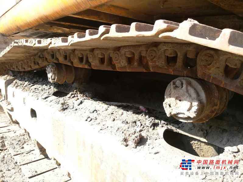 山西出售转让二手6000小时2010年龙工LG6235挖掘机