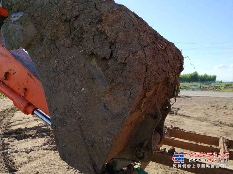 黑龙江出售转让二手7500小时2011年斗山DH80GOLD挖掘机