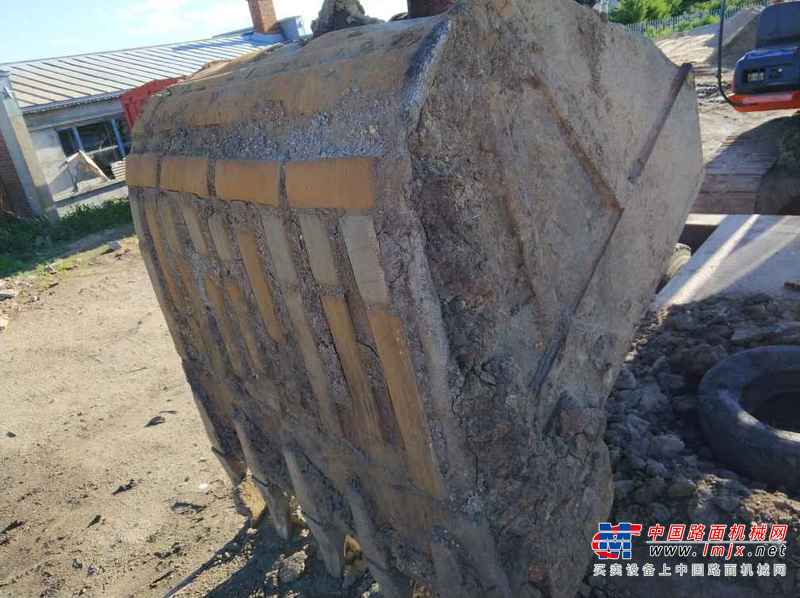 黑龙江出售转让二手17580小时2005年日立ZX230挖掘机