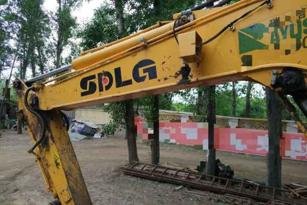 黑龙江出售转让二手2300小时2014年临工LG685挖掘机