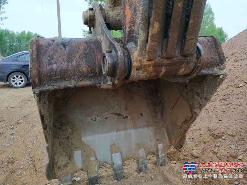 黑龙江出售转让二手15896小时2003年日立EX300挖掘机