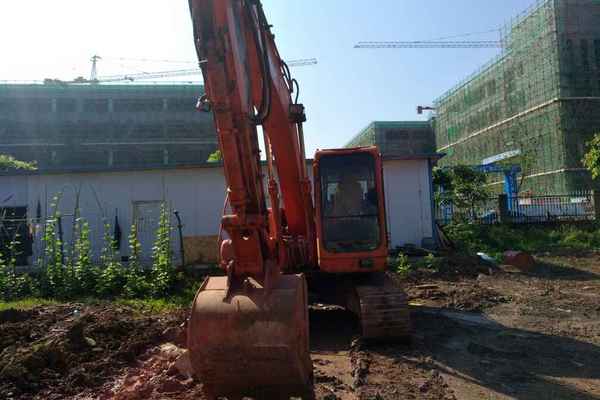 四川出售转让二手9000小时2010年斗山DH150挖掘机