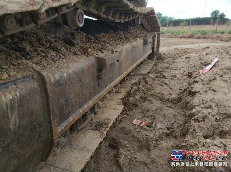 黑龙江出售转让二手5145小时2011年山重建机JCM924D挖掘机