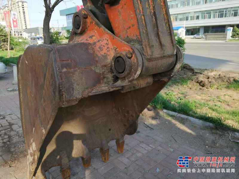 黑龙江出售转让二手17006小时2003年日立EX200挖掘机