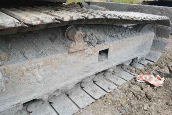 黑龙江出售转让二手3400小时2013年卡特重工CT85挖掘机