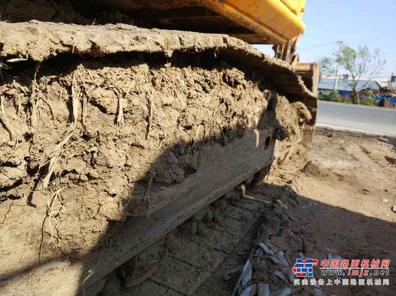 黑龙江出售转让二手10086小时2011年龙工LG6235挖掘机