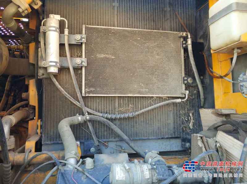 黑龙江出售转让二手10086小时2011年龙工LG6235挖掘机