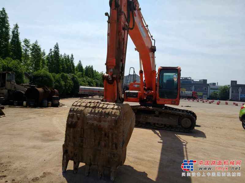四川出售转让二手7000小时2013年斗山DX225LC挖掘机