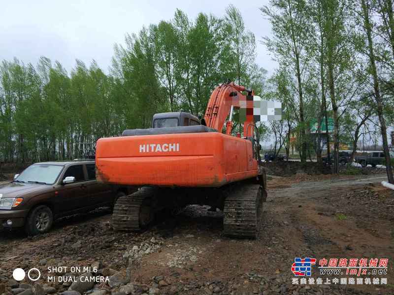 黑龙江出售转让二手15000小时2005年日立EX230挖掘机