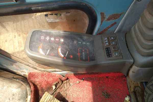 四川出售转让二手13000小时2003年日立EX120挖掘机