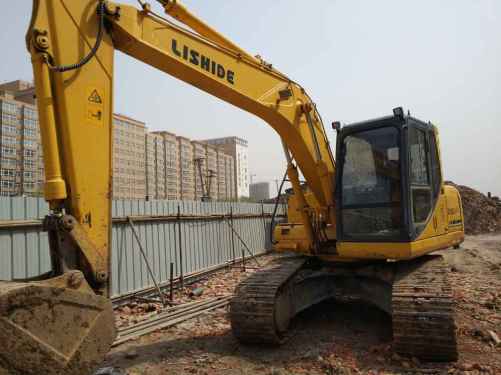 黑龙江出售转让二手2006小时2011年力士德SC160LC挖掘机