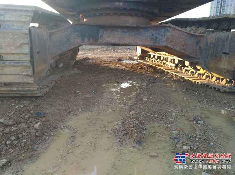 云南出售转让二手8000小时2010年日立ZX360H挖掘机