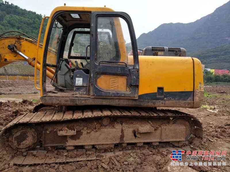 四川出售转让二手10100小时2010年玉柴YC135挖掘机