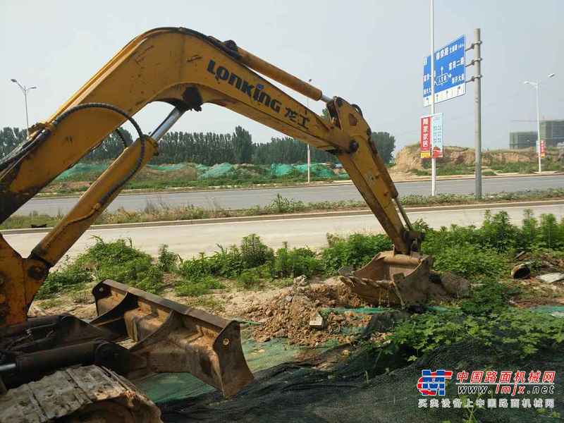 河南出售转让二手8650小时2009年龙工LG6060挖掘机
