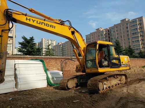 河南出售转让二手16358小时2008年现代R215挖掘机
