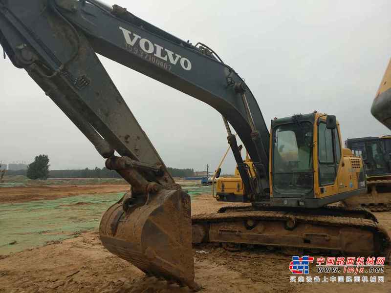河南出售转让二手9000小时2011年沃尔沃EC210B挖掘机