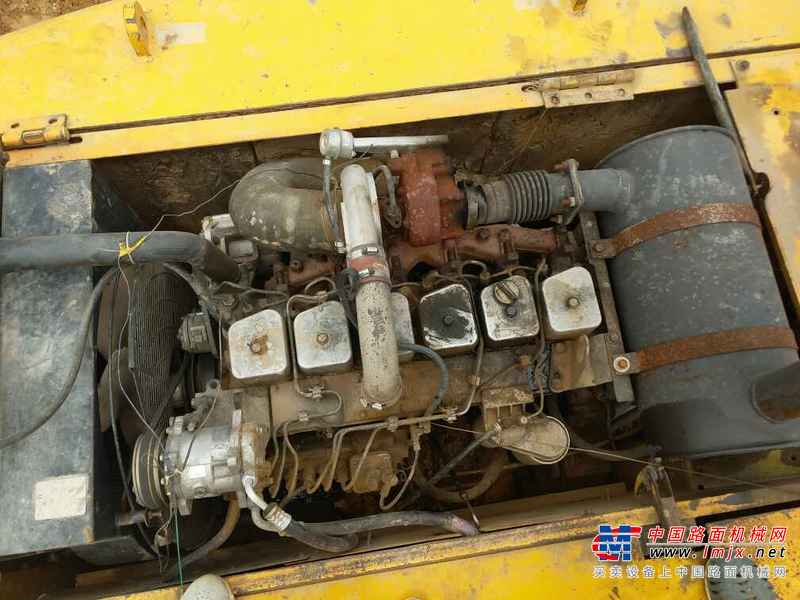 河南出售转让二手15000小时2004年现代R220挖掘机