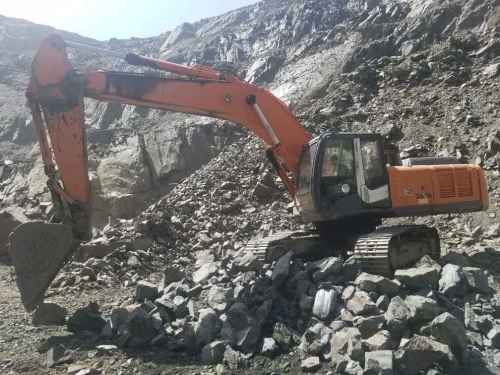 内蒙古出售转让二手18000小时2008年日立ZX330挖掘机