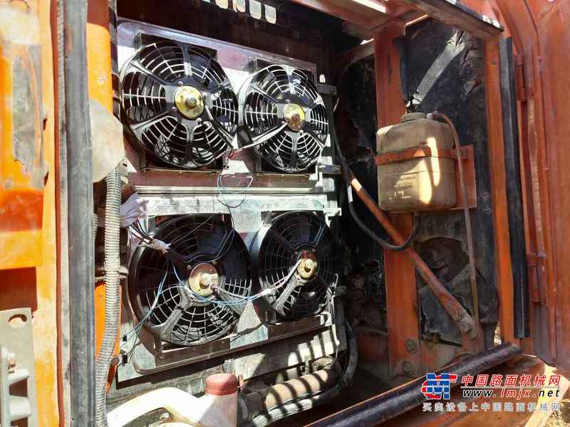 河南出售转让二手6800小时2010年斗山DH220挖掘机