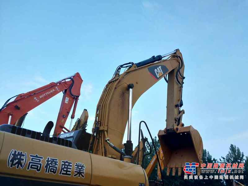 河南出售转让二手2980小时2012年卡特彼勒320D挖掘机