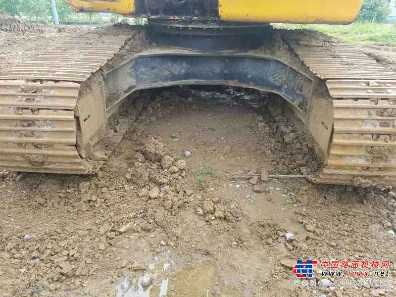 贵州出售转让二手8600小时2011年柳工CLG920D挖掘机