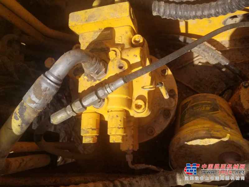 内蒙古出售转让二手15000小时2005年现代R220挖掘机
