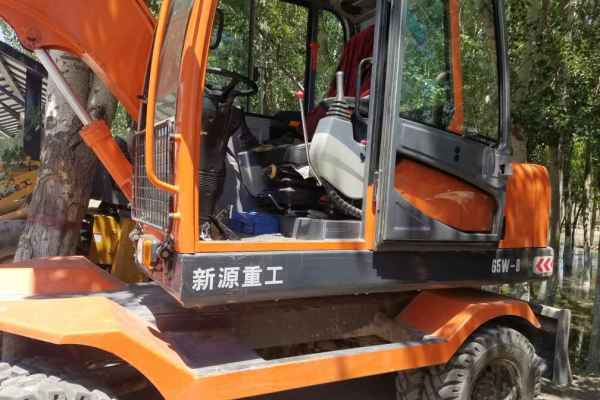 宁夏出售转让二手400小时2017年新源机械轮挖65W挖掘机