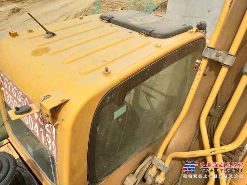 河南出售转让二手4800小时2011年现代R215挖掘机
