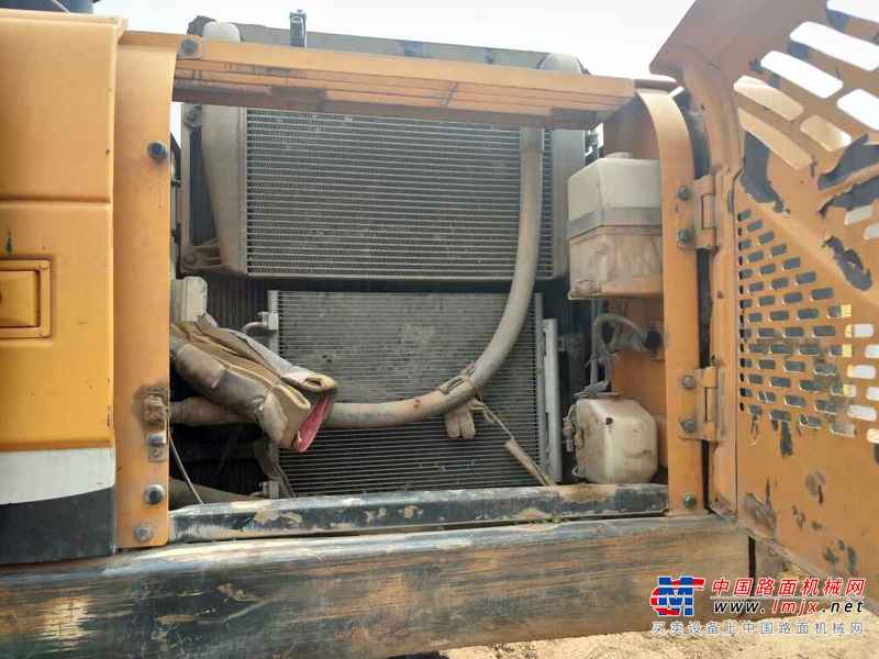 河南出售转让二手4800小时2011年现代R215挖掘机