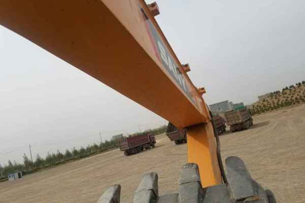 内蒙古出售转让二手4500小时2014年三一重工SY135C挖掘机