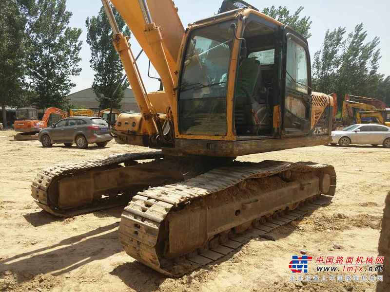 河南出售转让二手7000小时2011年现代R275LC挖掘机